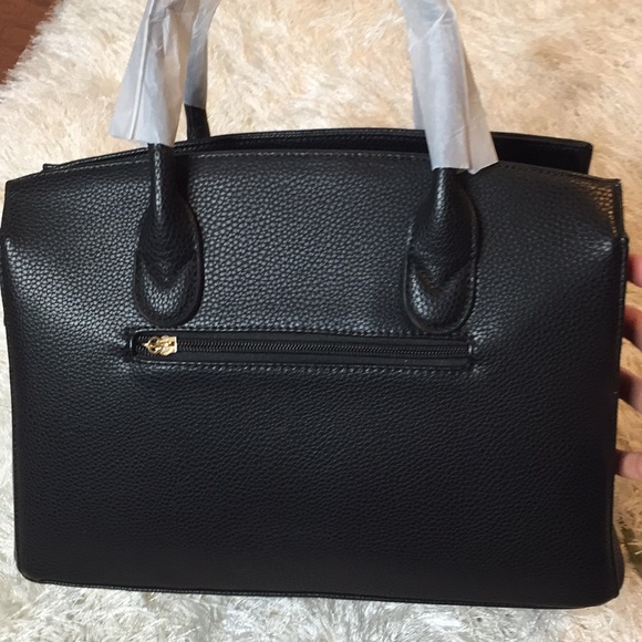 Gorgeous soft vegan leather bag - Picture 4 of 9